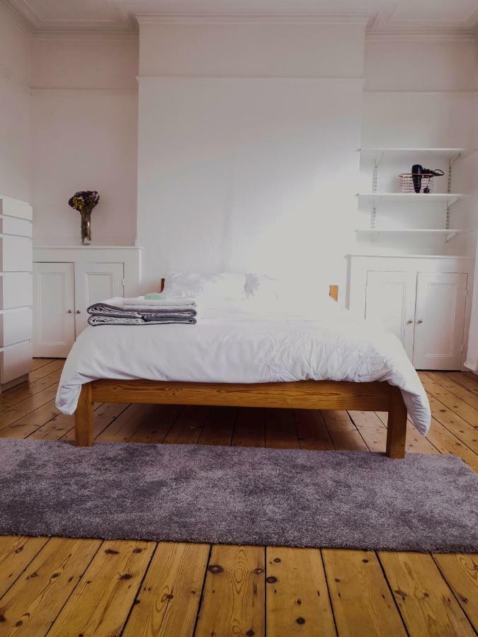 Home In Queen'S Park Londres Extérieur photo